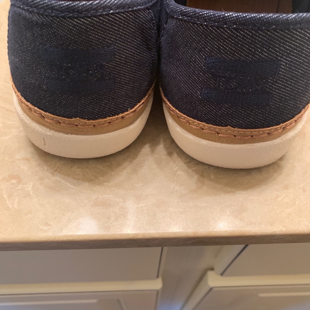 Toms Paseo